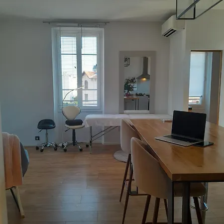 דירה Style Loft 70m2 לה קאנה